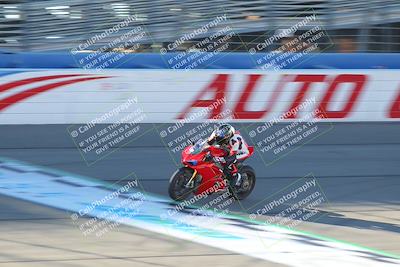 media/Nov-26-2022-Fastrack Riders (Sat) [[b001e85eef]]/Level 2/Session 1 Front Straight/